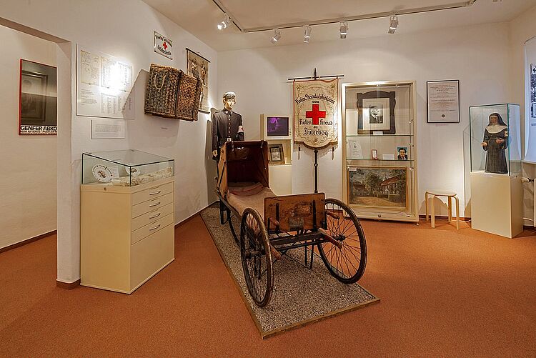 Rotkreuz-Museum Luckenwalde: Transportliege für Verwundete von 1900